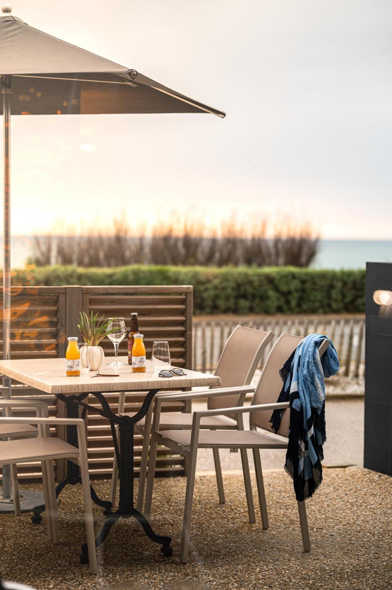Logis Hotellerie Les Brisants , Restaurant J M Perochon Brétignolles-sur-Mer Zewnętrze zdjęcie